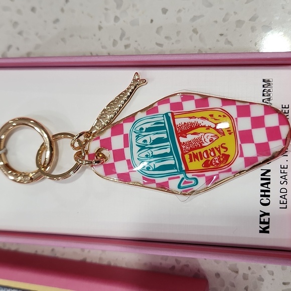 🔹️Piper K🔹️ Sardines Fish Print Keychain Bag Charm - Picture 3 of 7